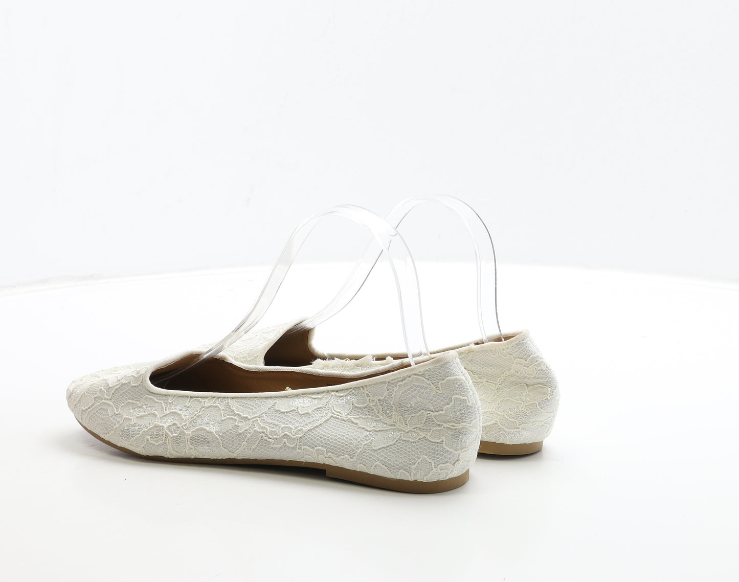 Atmosphere Womens White Geometric Fabric Flat UK 7 40