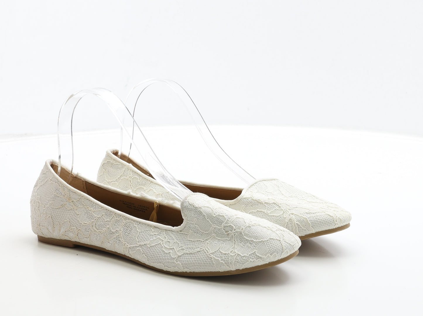 Atmosphere Womens White Geometric Fabric Flat UK 7 40