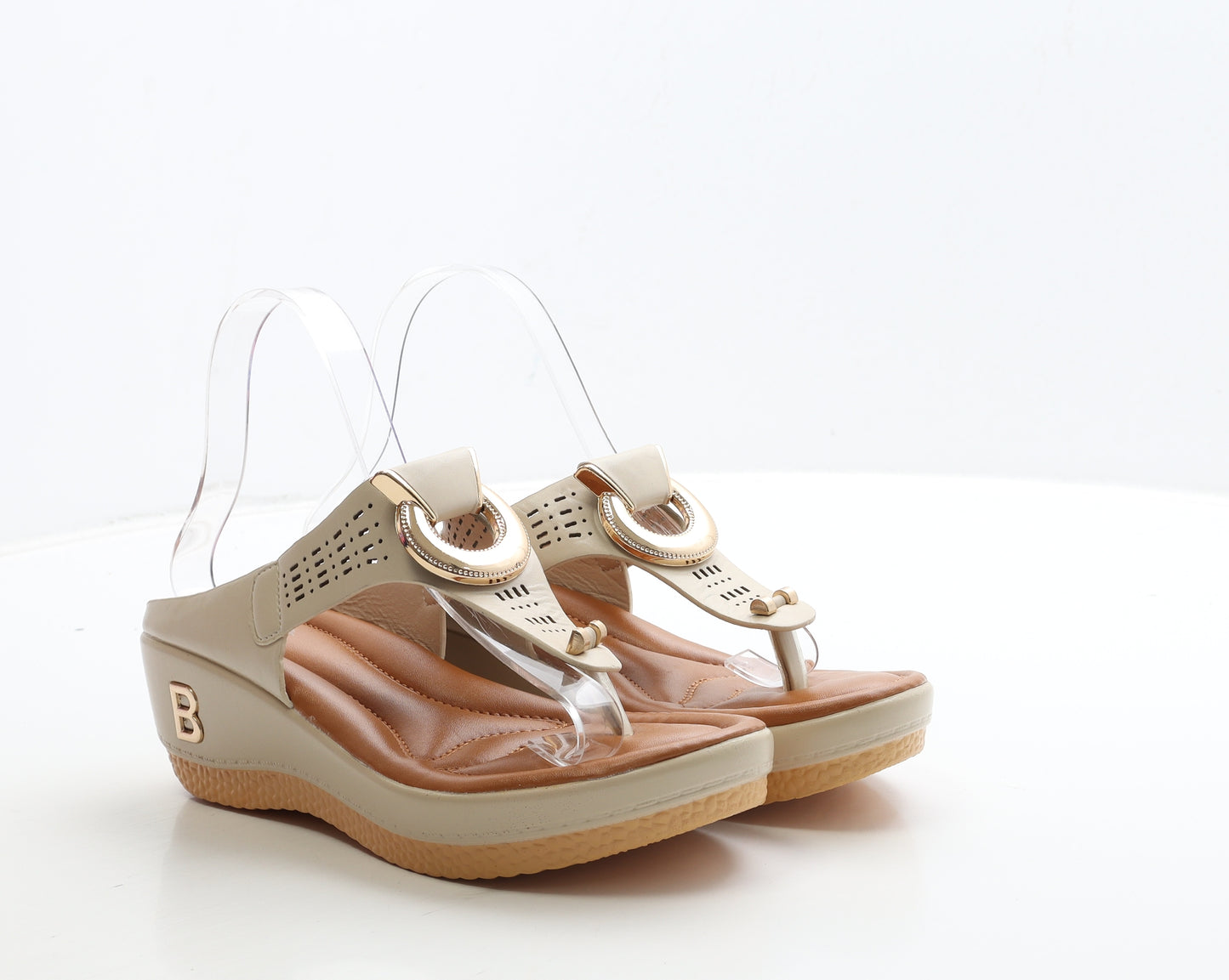 Preworn Womens Beige Leather Thong Sandal UK 7 41