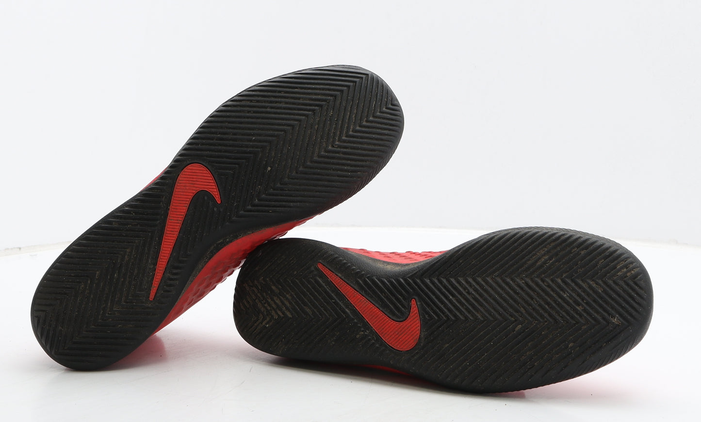 Nike Mens Red Leather Trainer UK 8 42.5 - Astro turf boots PhantomVSN