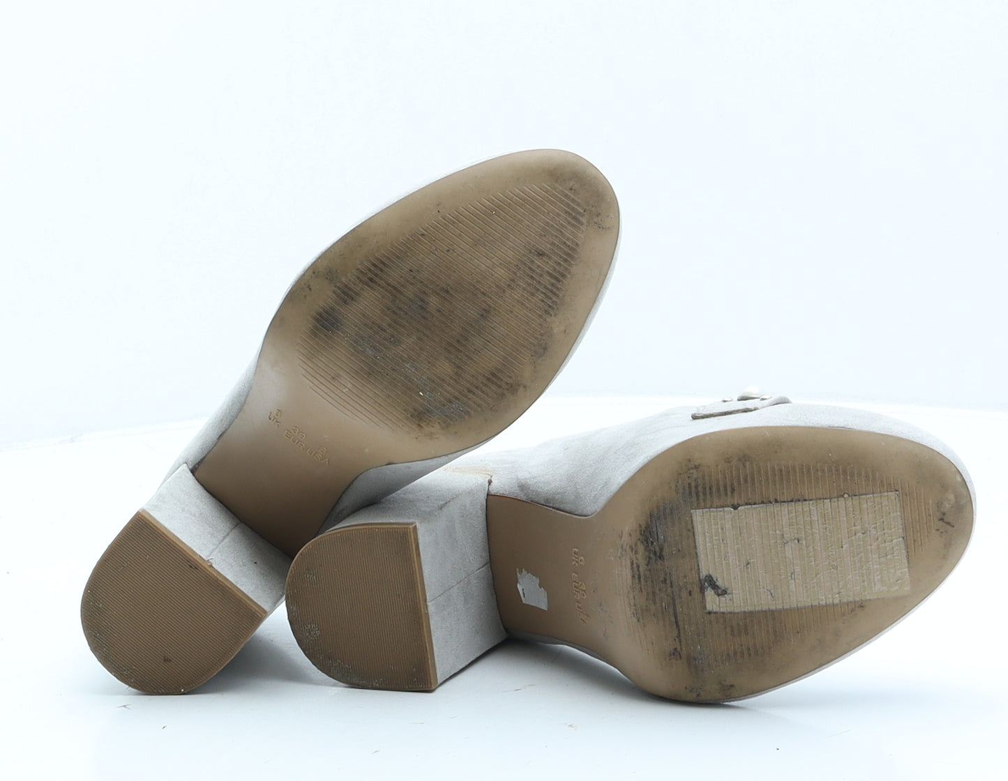 Primark Womens Grey Suede Court Heel UK 6 39