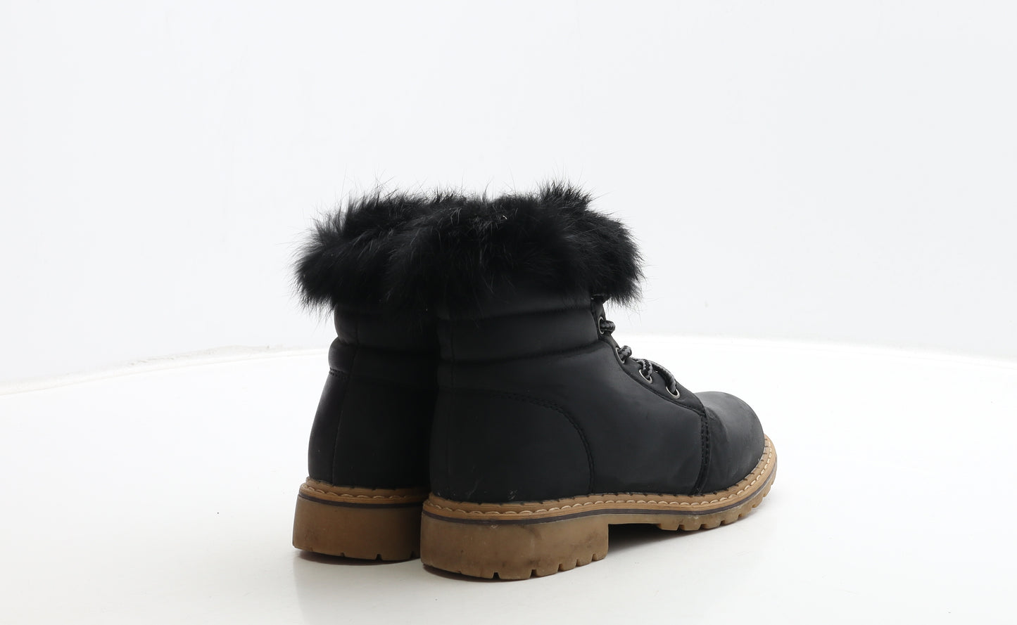 Preworn Girls Black Leather Combat Boot UK 2 34 - Fluffy Detail