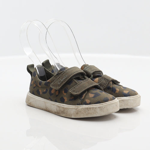 Clarks Boys Green Geometric Fabric Trainer UK 6.5 23