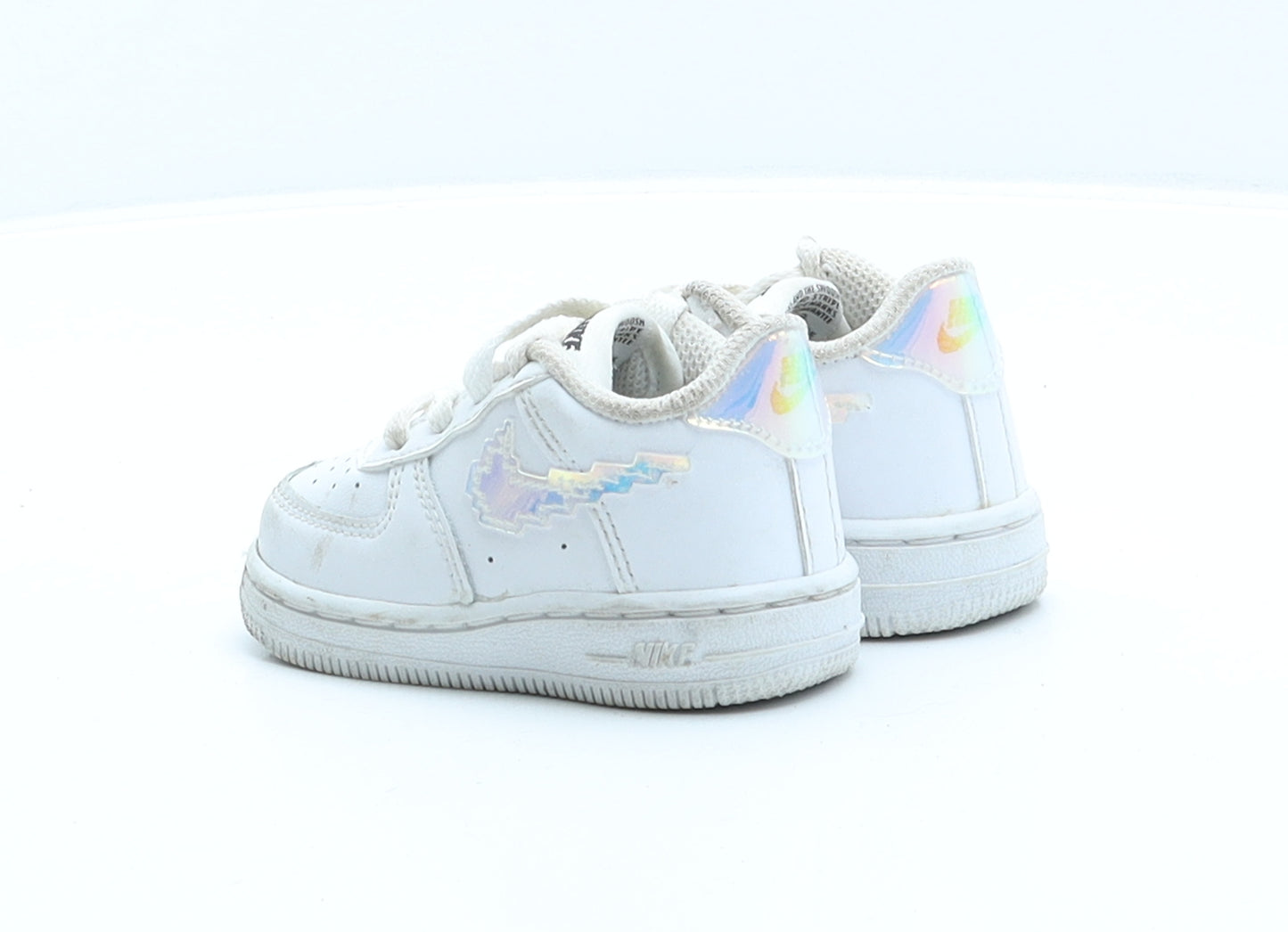 Nike Girls White Leather Trainer UK 3.5 19