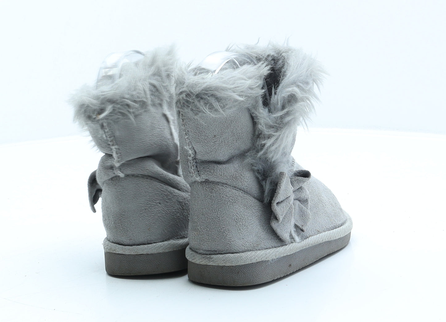Preworn Girls Grey Synthetic Shearling Style Boot UK 7 24