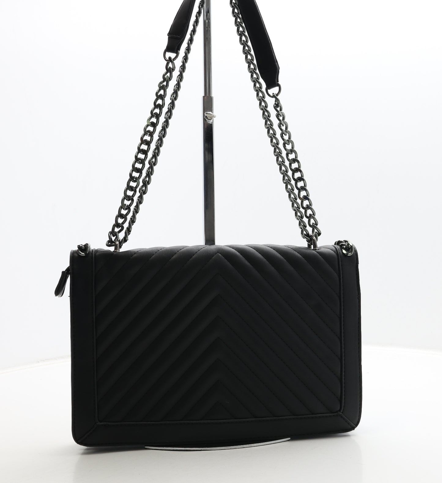 Preworn Womens Black Geometric Polyester Shoulder Bag Size Medium