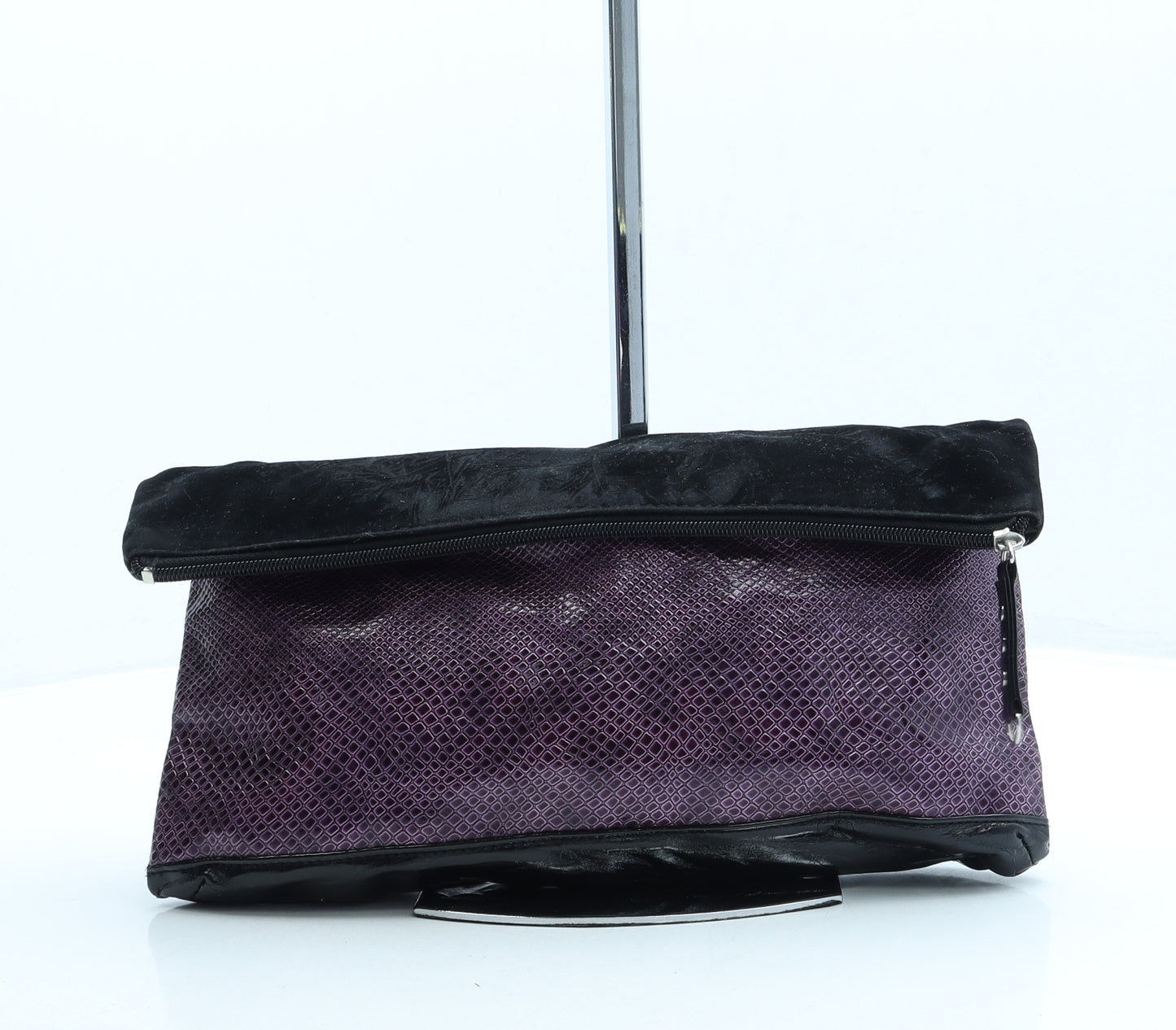 Preworn Womens Purple Animal Print Suede Clutch Size Small