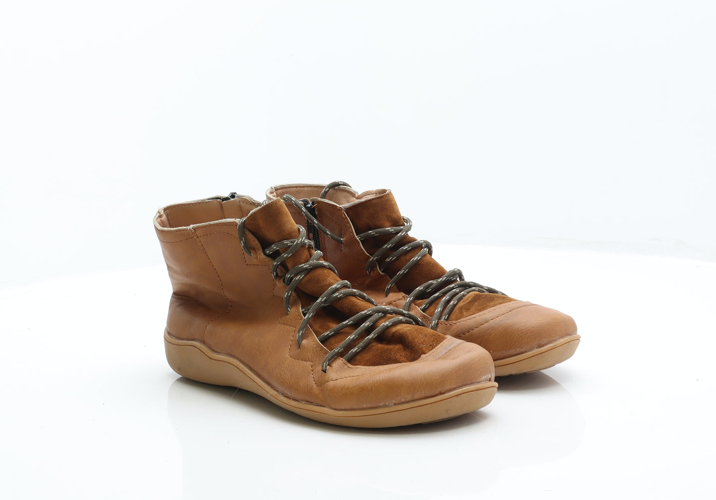 Preworn Mens Brown Leather Trainer Casual UK 8 42