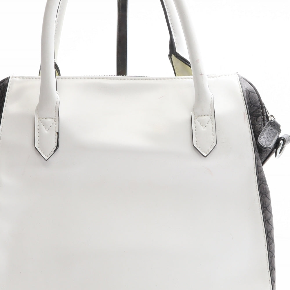 Love Tune Womens White Colorblock Polyethylene Top Handle Bag Size Medium