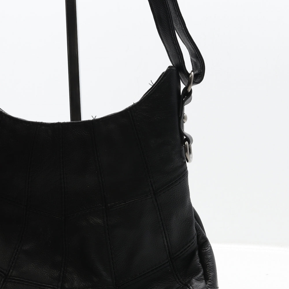 Lorenz Womens Black Leather Shoulder Bag Size Medium