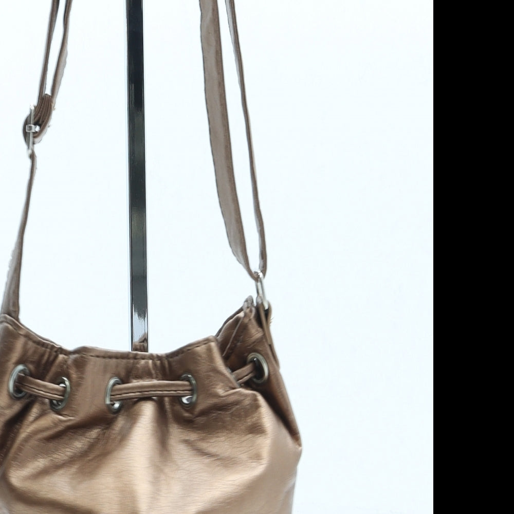 Preworn Womens Gold Leather Pouch Size Mini