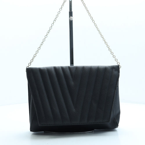 Preworn Womens Black Geometric Leather Clutch Size Small