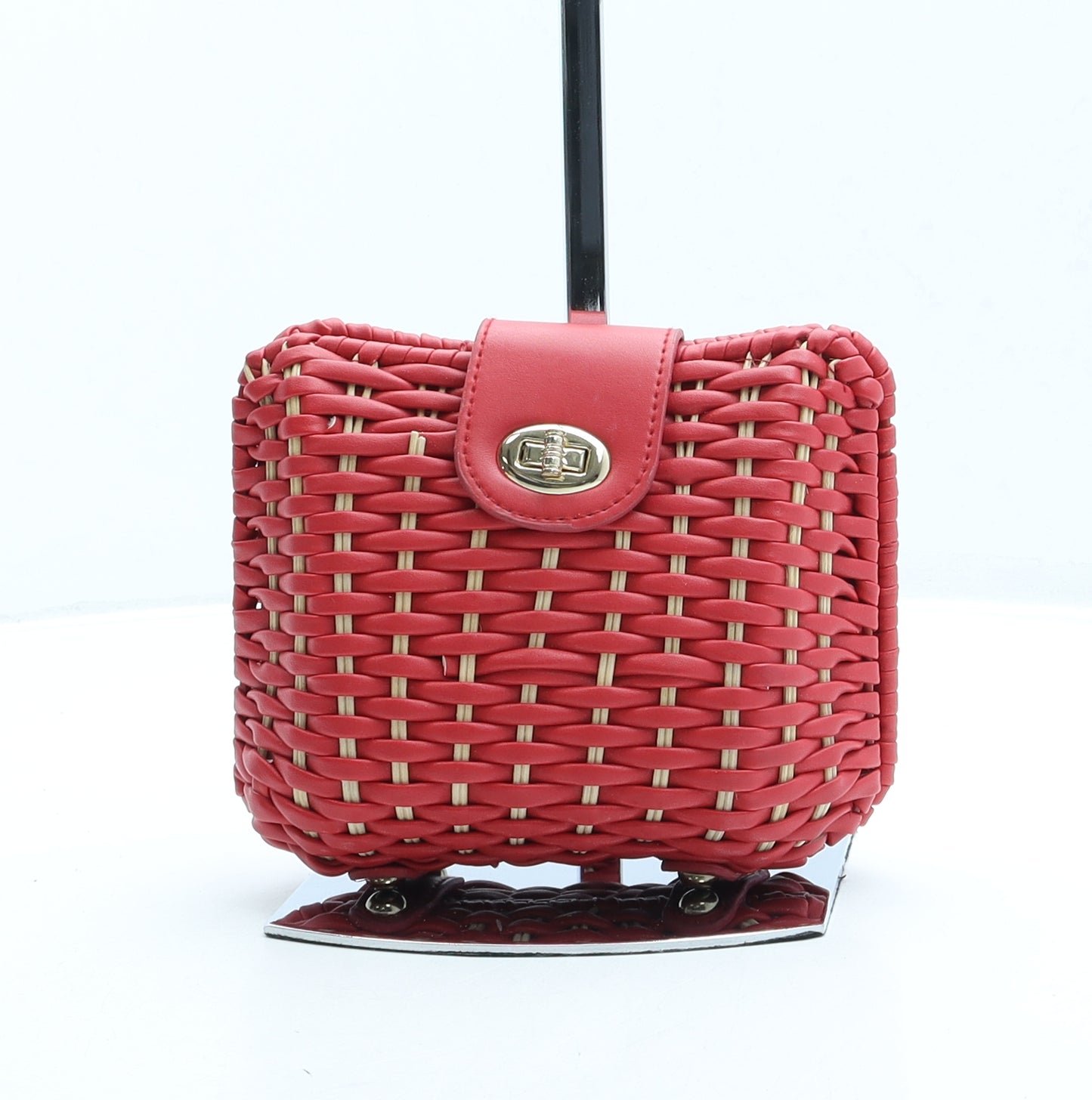 New Look Womens Red Wicker Clutch Size Small