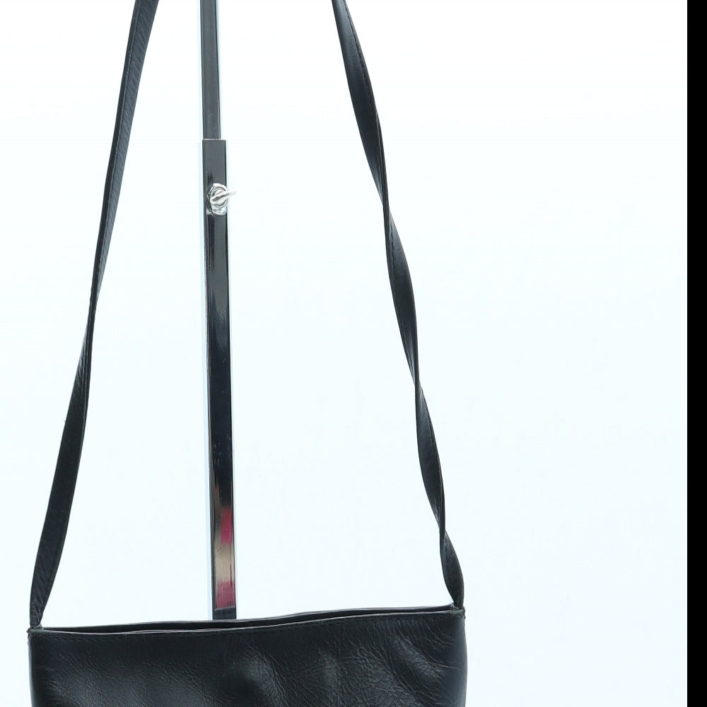 Preworn Womens Black Leather Crossbody Size Small