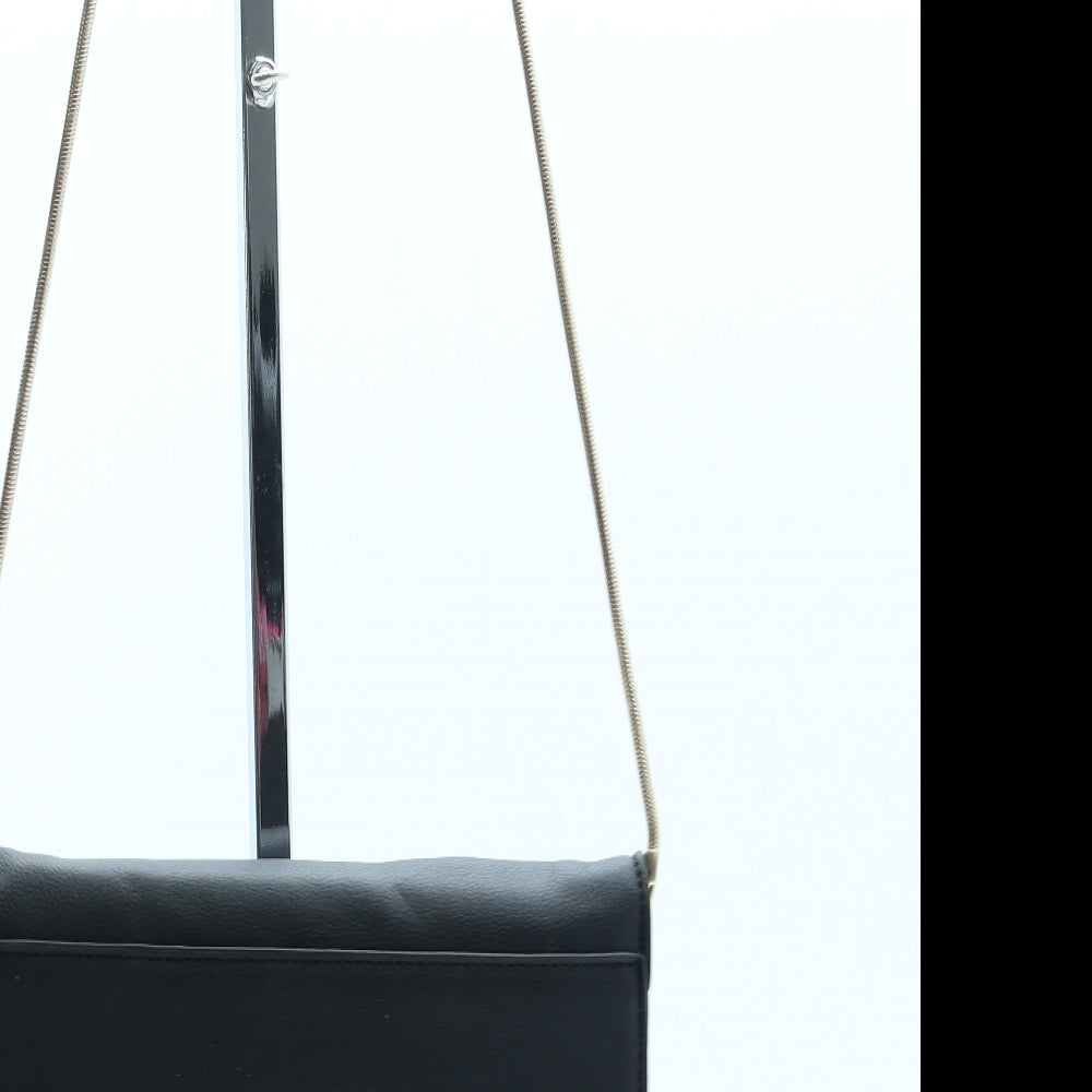 Accessorize Womens Black Bottega Veneta Intrecciato Leather Clutch Size Small