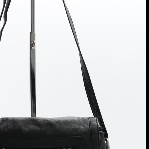 Preworn Womens Black Polyurethane Shoulder Bag Size Medium