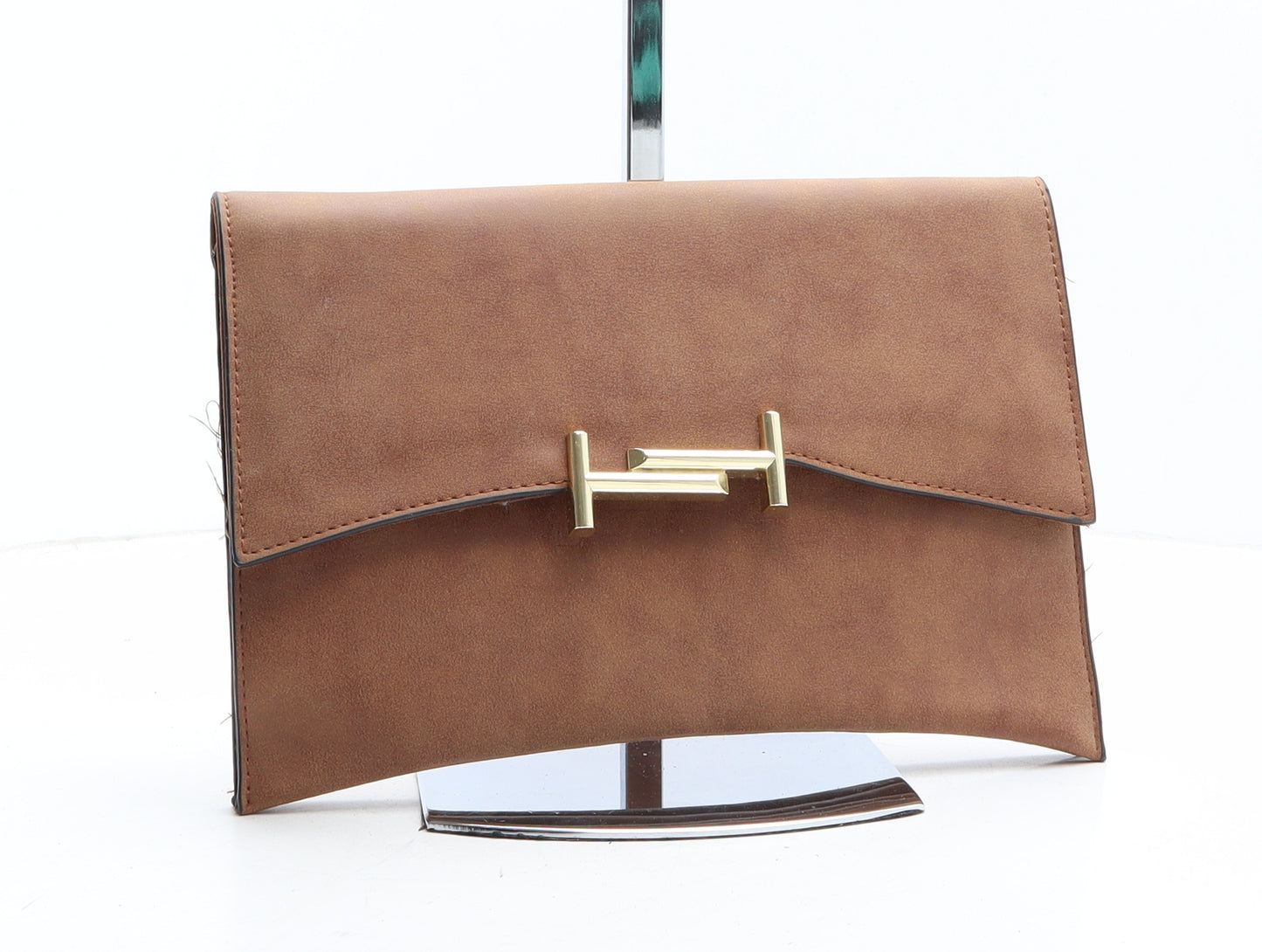 Preworn Womens Brown Polyethylene Clutch Size Small