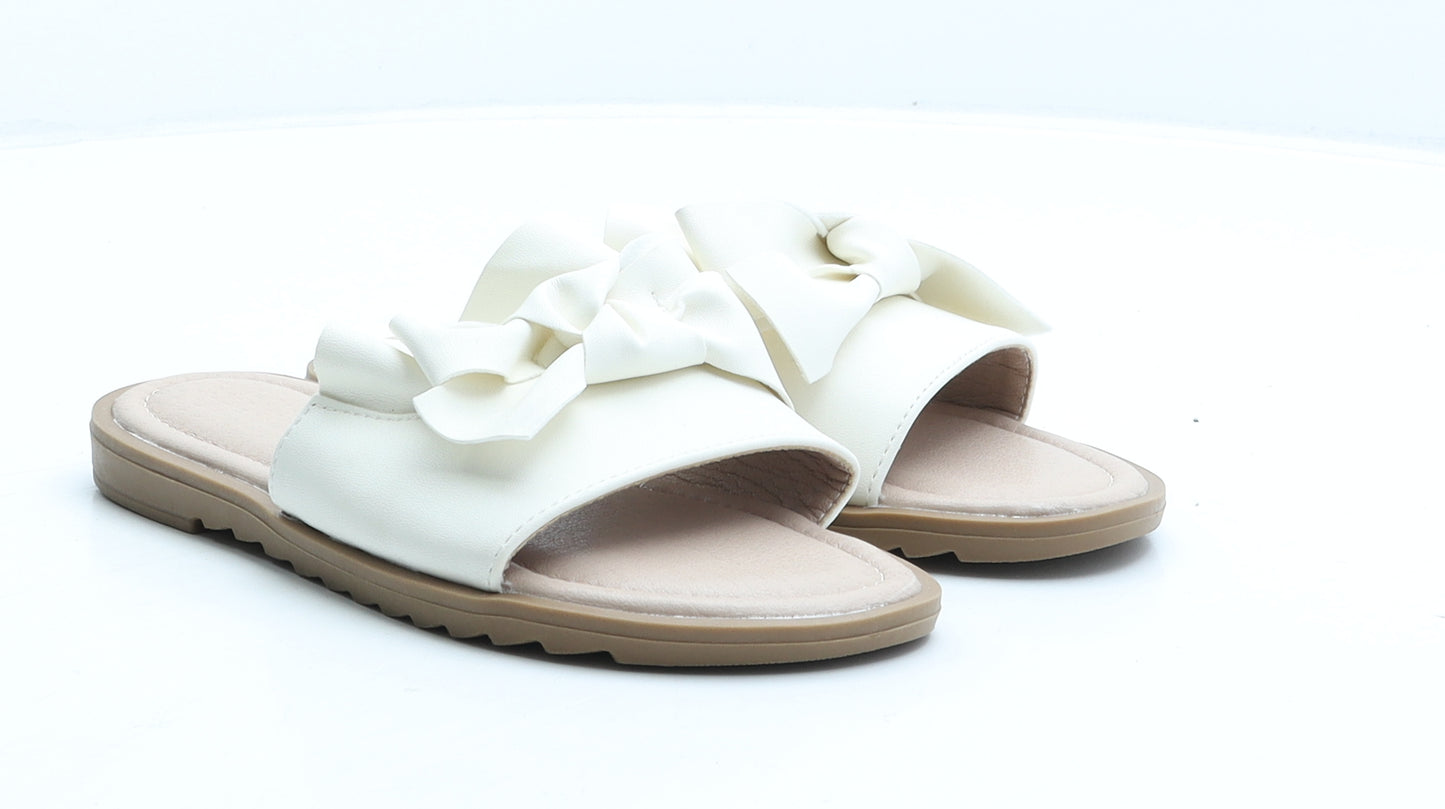 Preworn Girls Beige Polyester Slip On Sandal UK 2.5 35