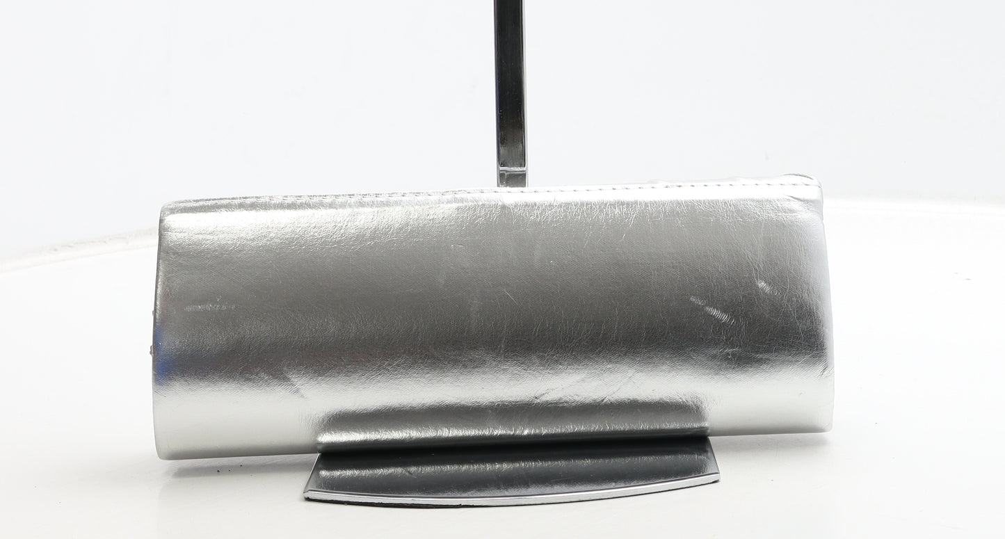 Preworn Womens Silver Polyurethane Clutch Size Small