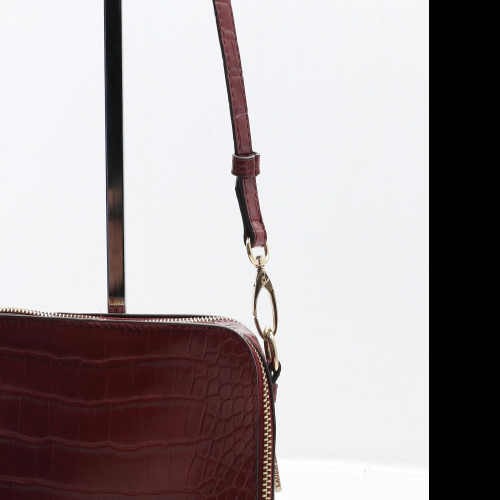 Laura Ashley Womens Red Geometric Leather Shoulder Bag Size Small