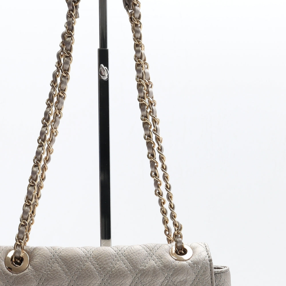 Preworn Womens Gold Geometric Polyurethane Shoulder Bag Size Medium