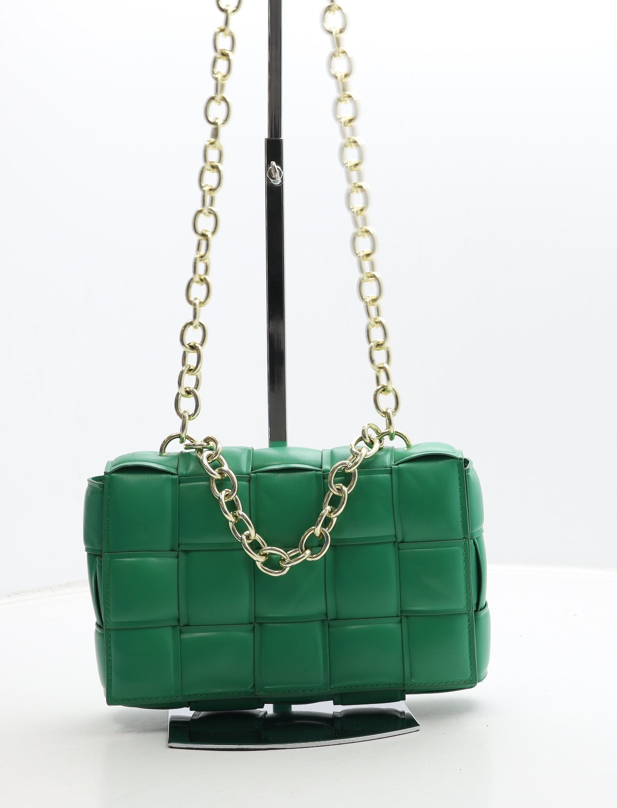 Preworn Womens Green Polyurethane Shoulder Bag Size Small