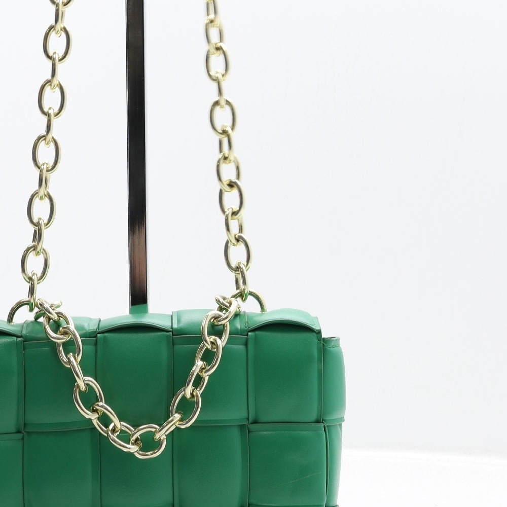 Preworn Womens Green Polyurethane Shoulder Bag Size Small
