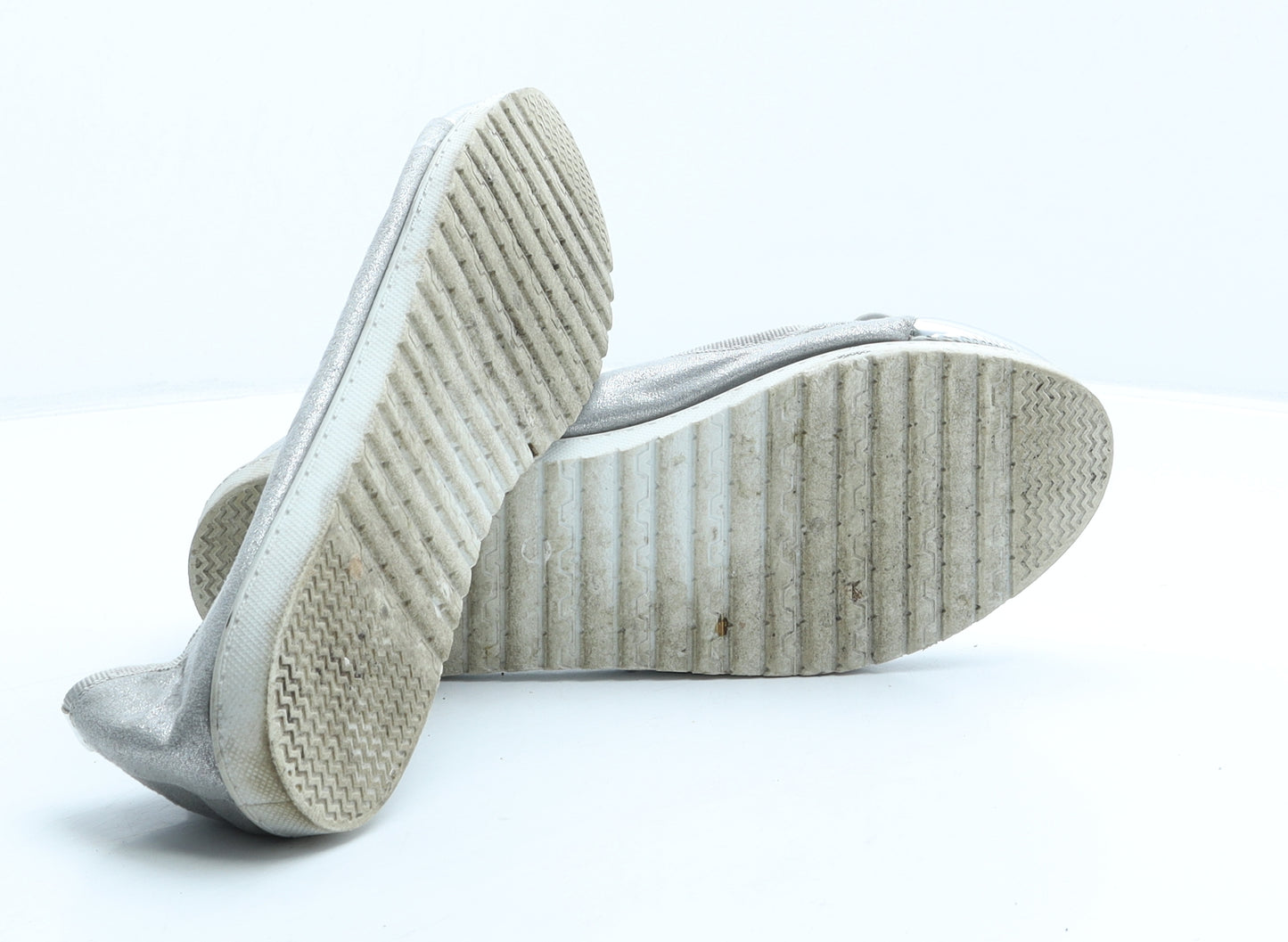 LA Bottine Womens Silver Leather Ballet Flat UK 8