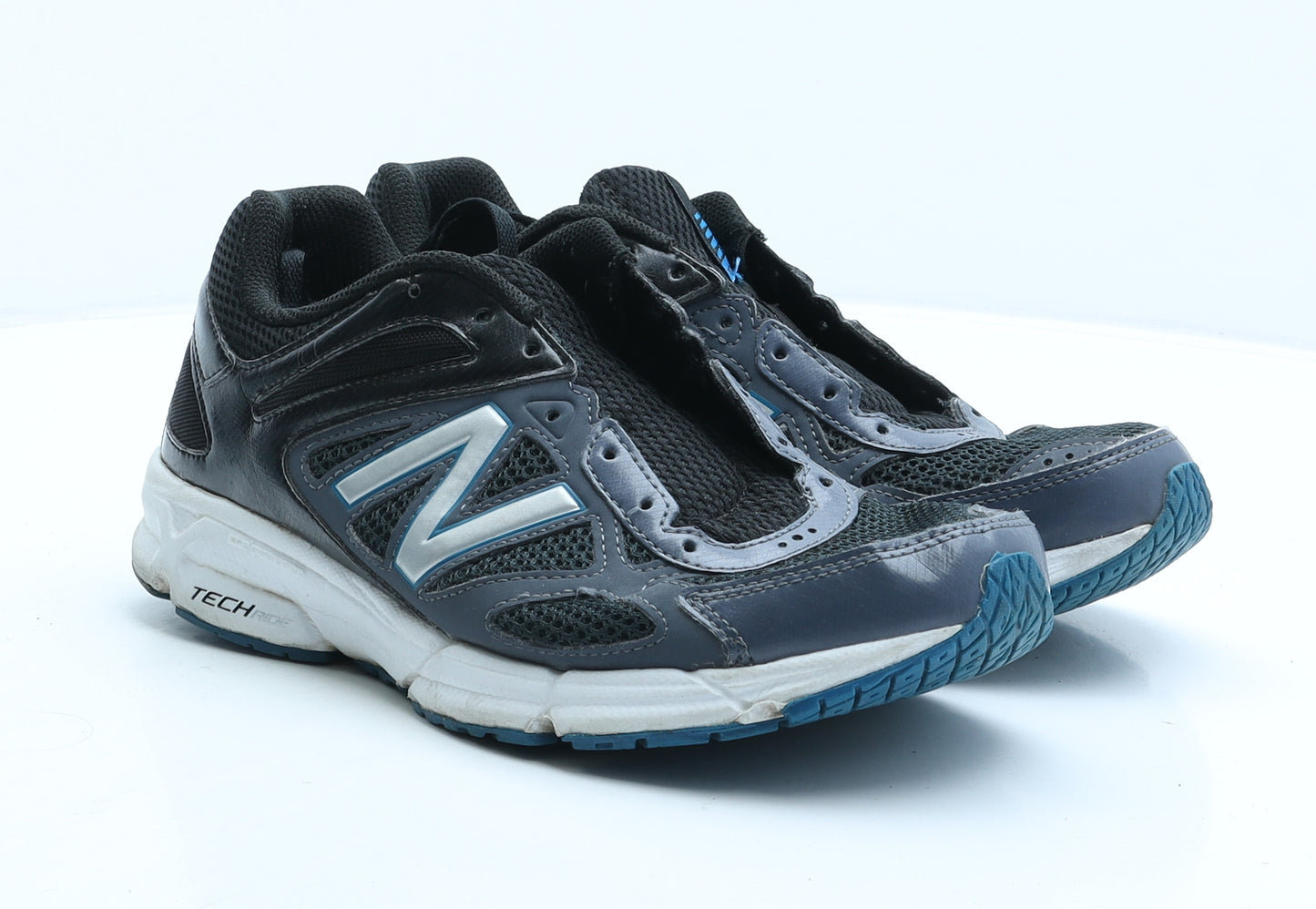 New Balance Mens Black Fabric Trainer UK 8