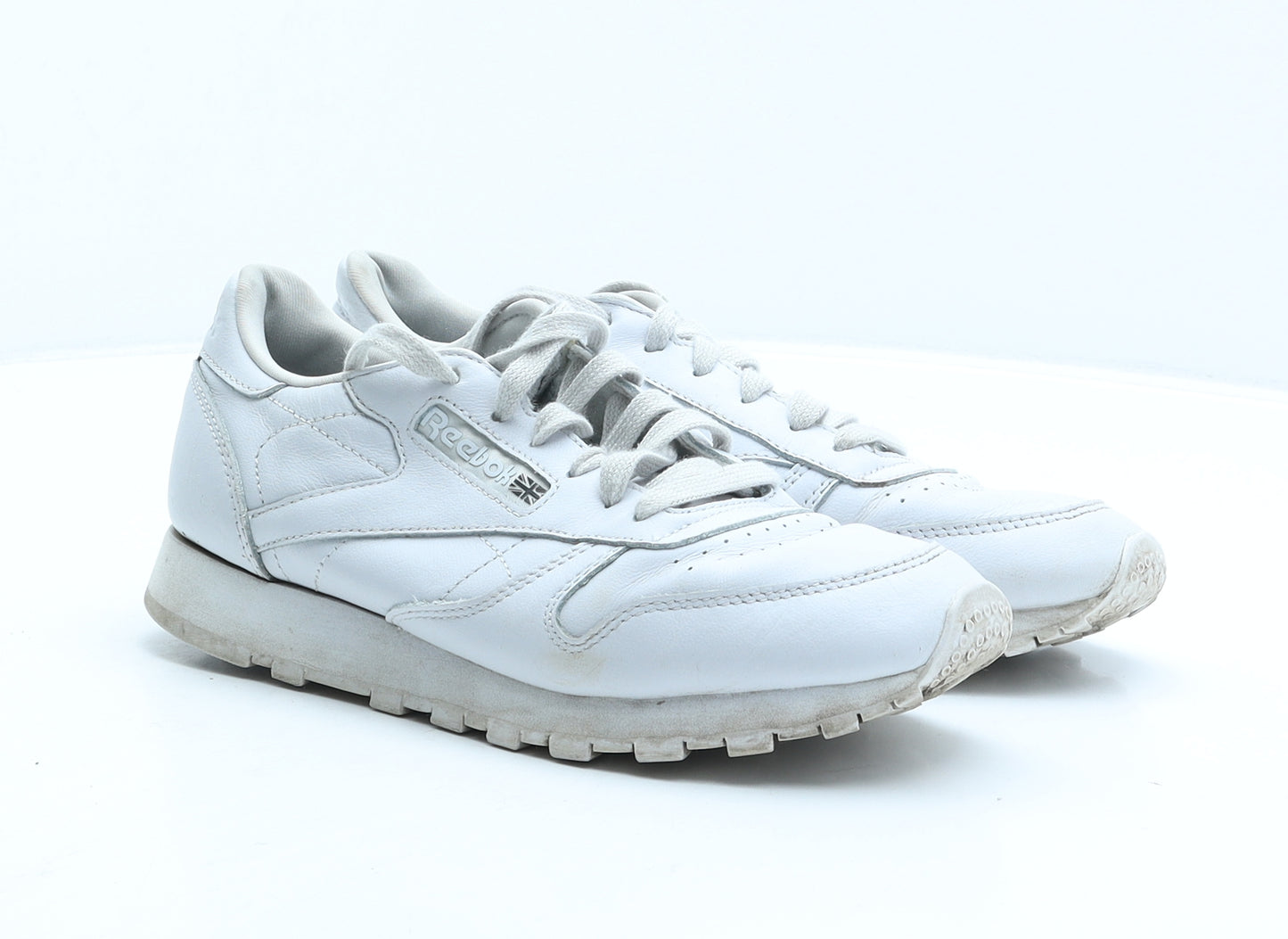 Reebok Womens White Synthetic Trainer UK 4 - Classics