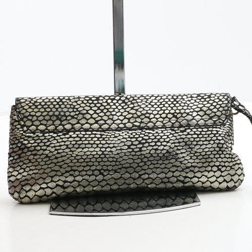 Preworn Womens Gold Geometric Polyester Clutch Size Small