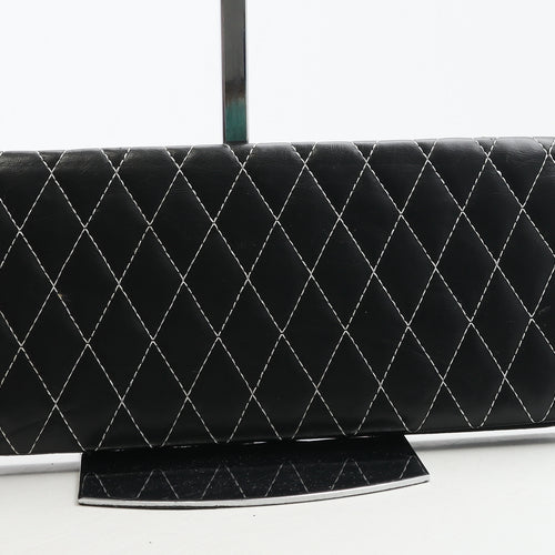 Red or Dead Womens Black Geometric Polyurethane Clutch Size Small