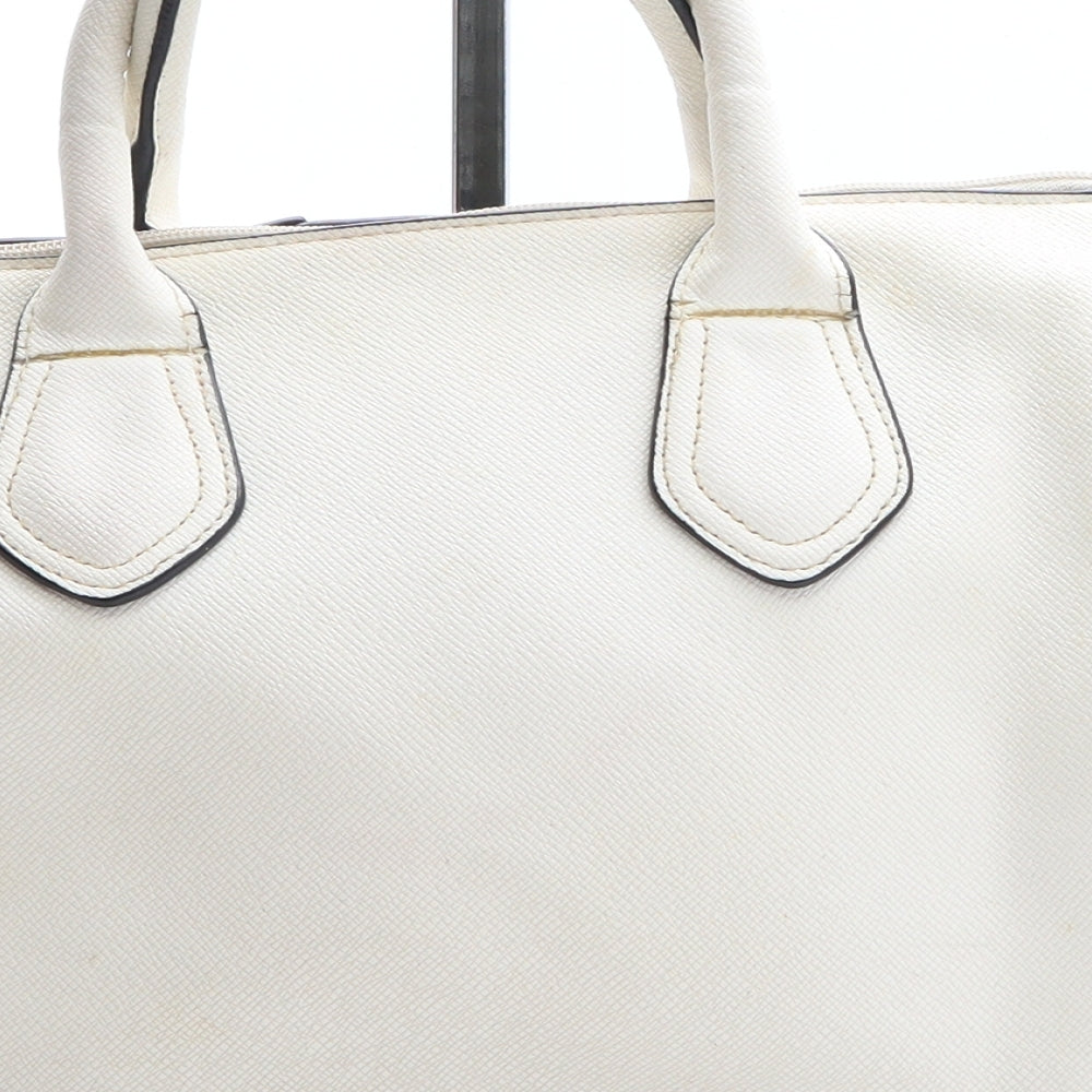 Preworn Womens Ivory Polyethylene Top Handle Bag Size Medium