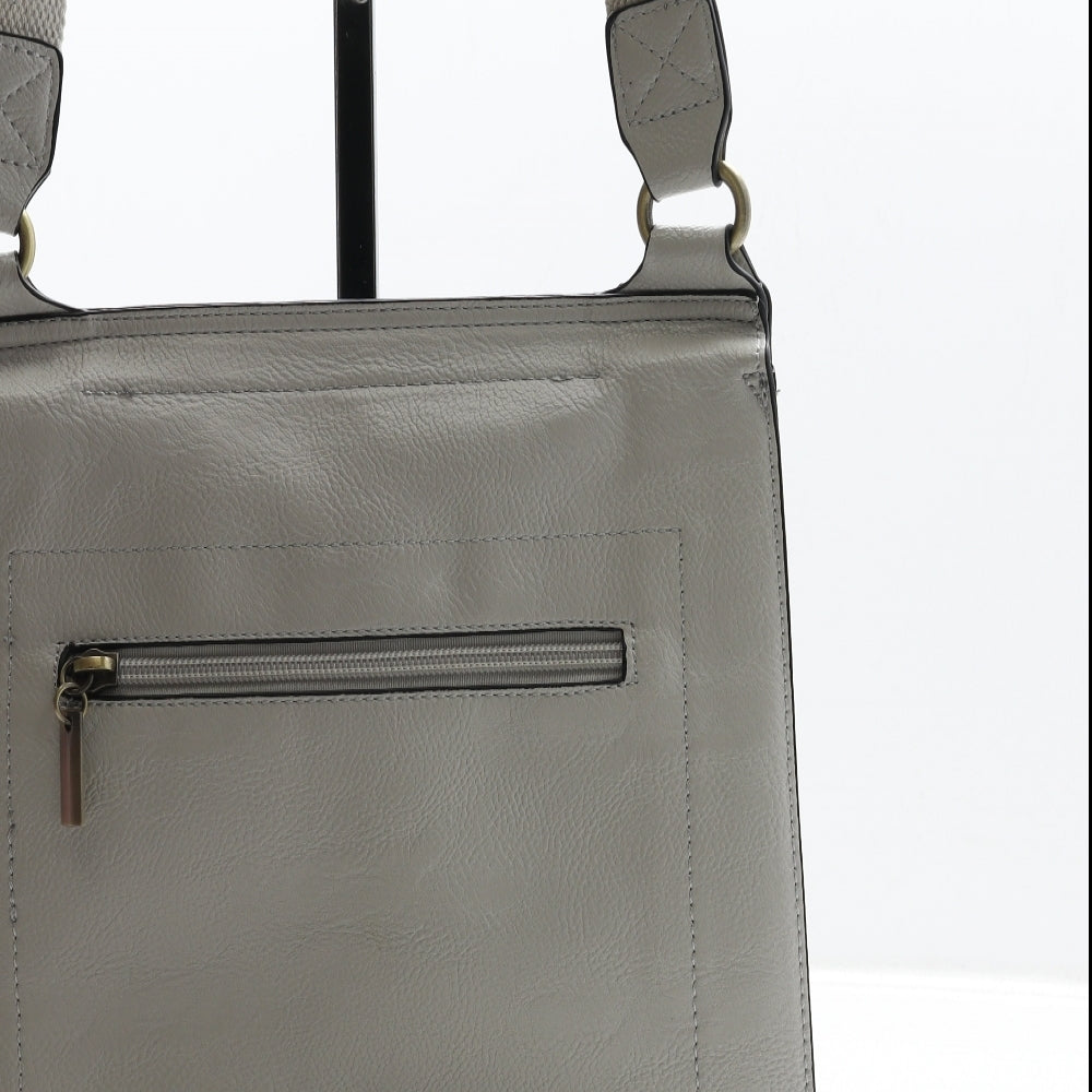 Preworn Womens Grey Polyurethane Crossbody Size Medium