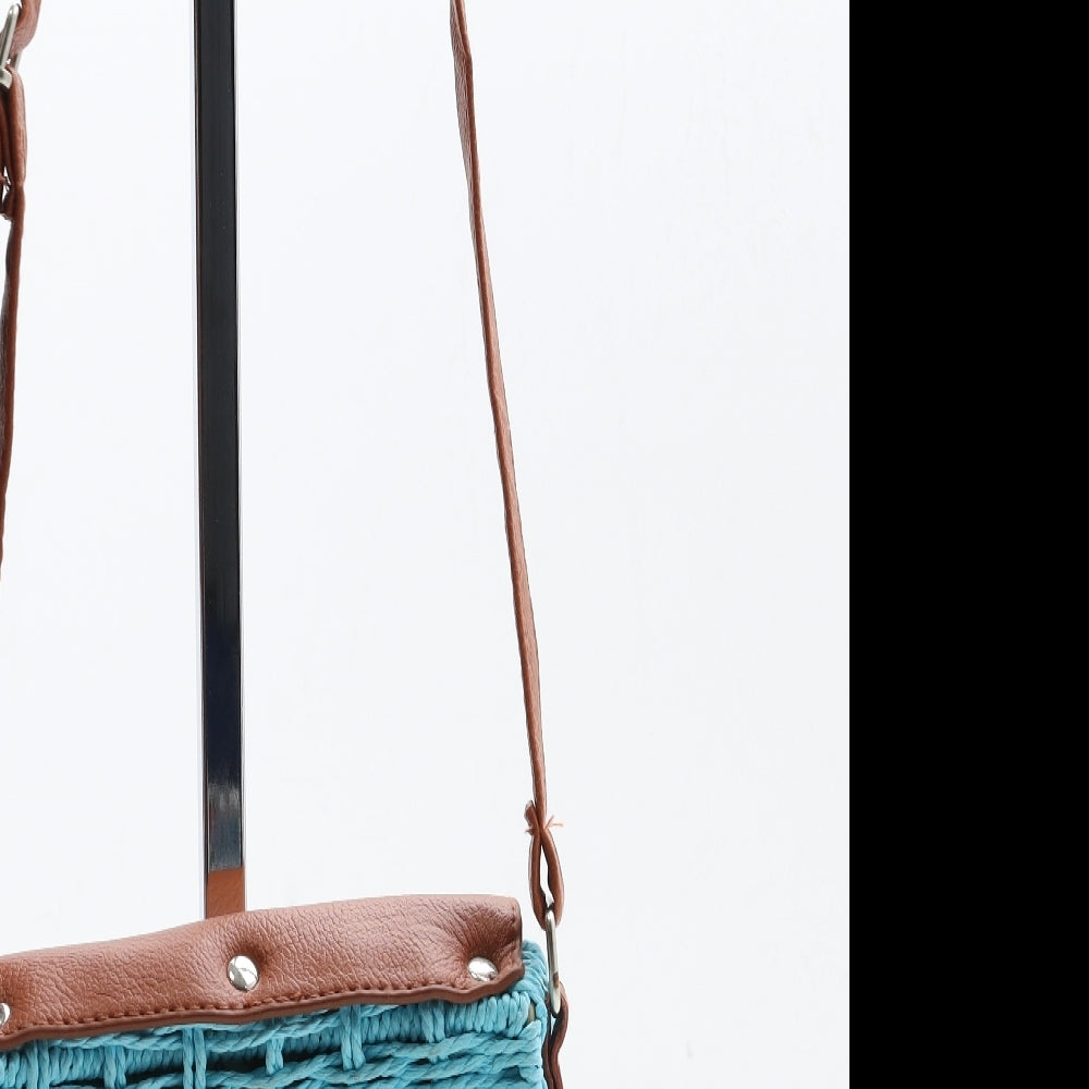 Preworn Womens Blue Wicker Crossbody Size Small
