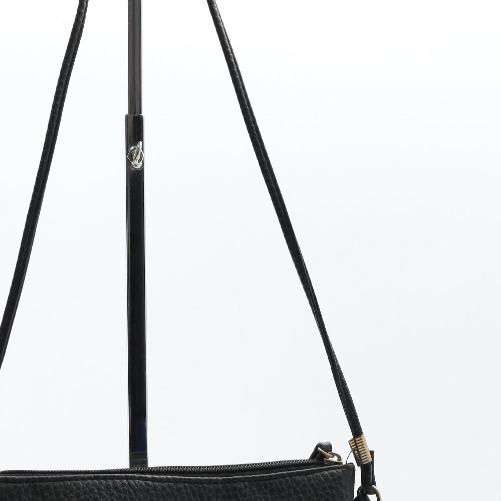 New Look Womens Black Polyurethane Crossbody Size Small
