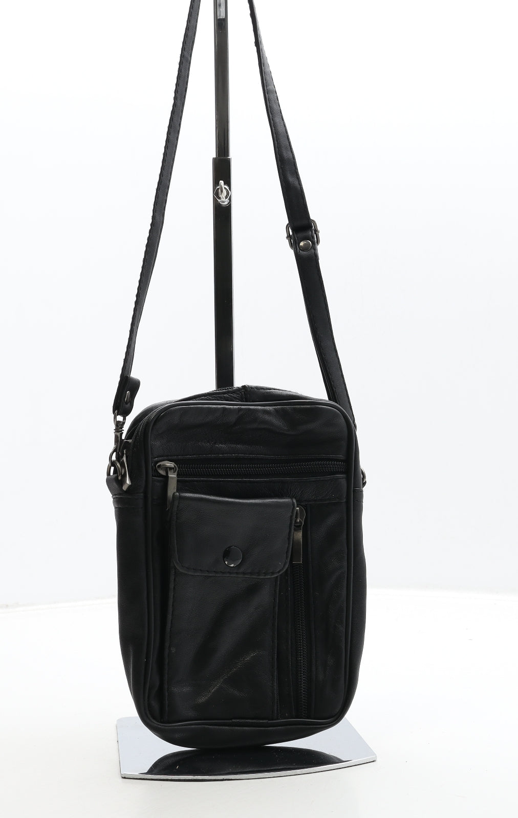 Preworn Womens Black Leather Crossbody Size Small
