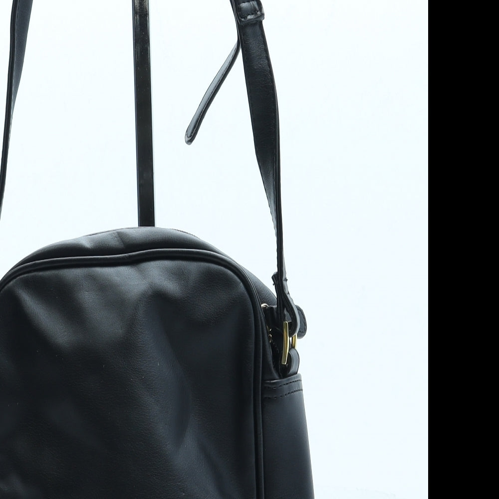 Preworn Womens Black Leather Crossbody Size Small