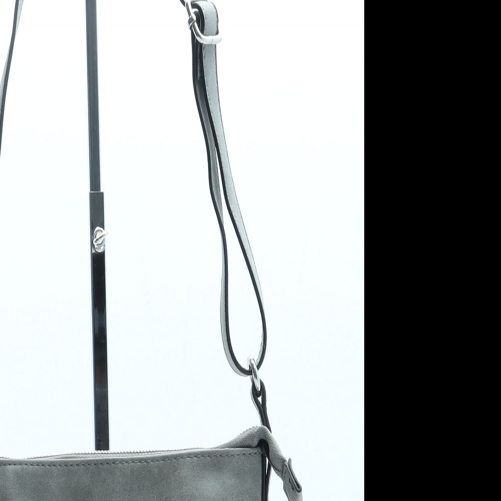 F&F Womens Grey Leather Crossbody Size Small