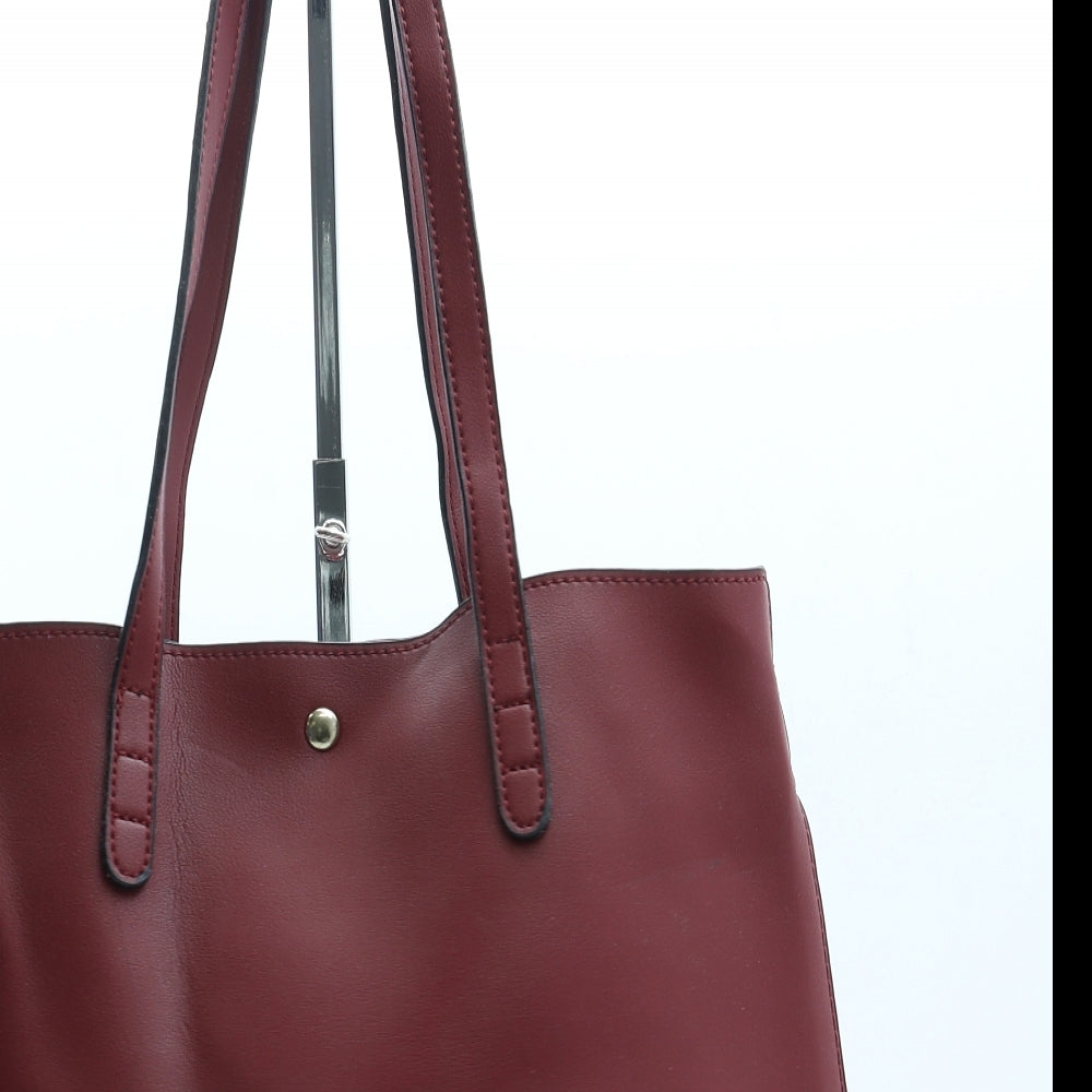 Preworn Womens Red Leather Hobo Bag Size Large