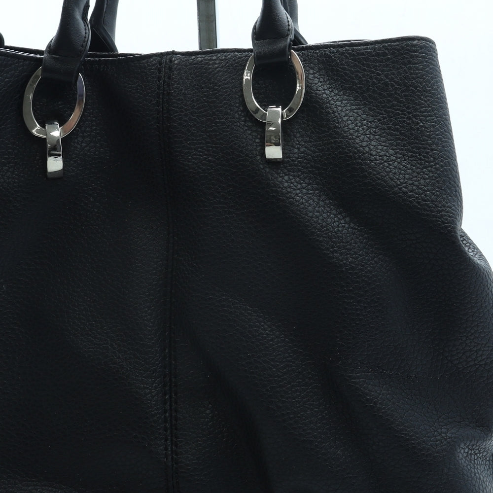 Preworn Womens Black Leather Hobo Bag Size Large