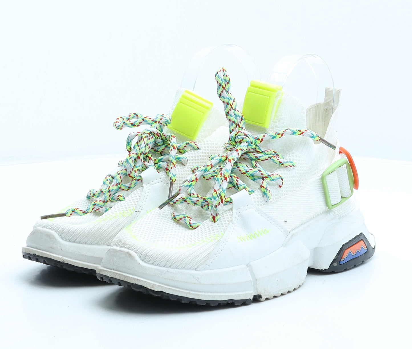 Preworn Womens White Fabric Trainer UK 4 37