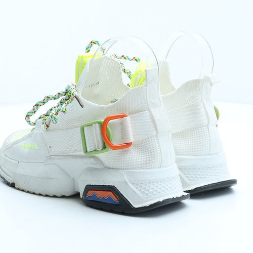 Preworn Womens White Fabric Trainer UK 4 37