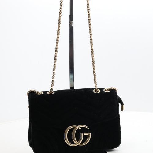 Preworn Womens Black Polyester Crossbody Size Small - Heart Detail