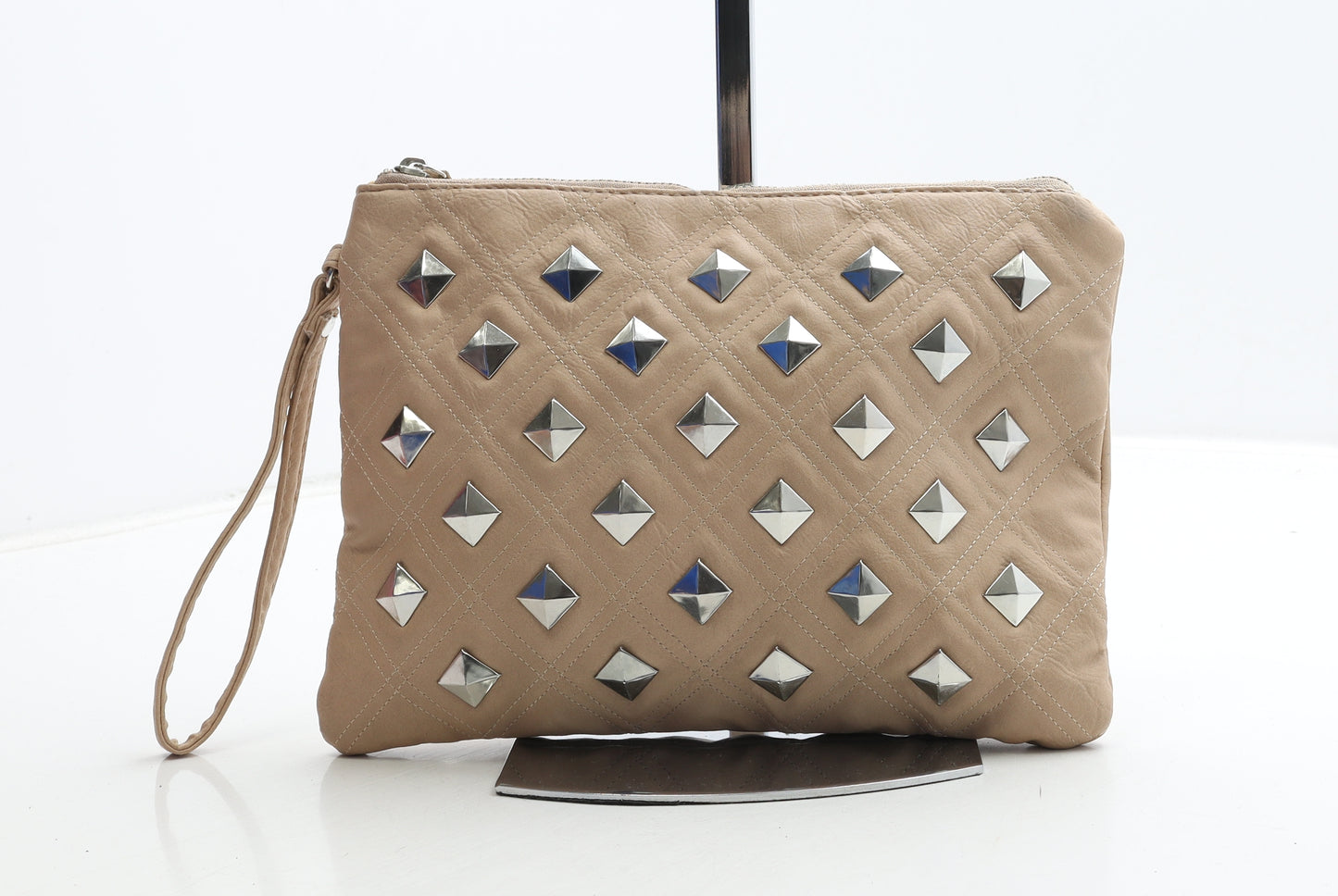 New Look Womens Nude Polyurethane Clutch Size Small