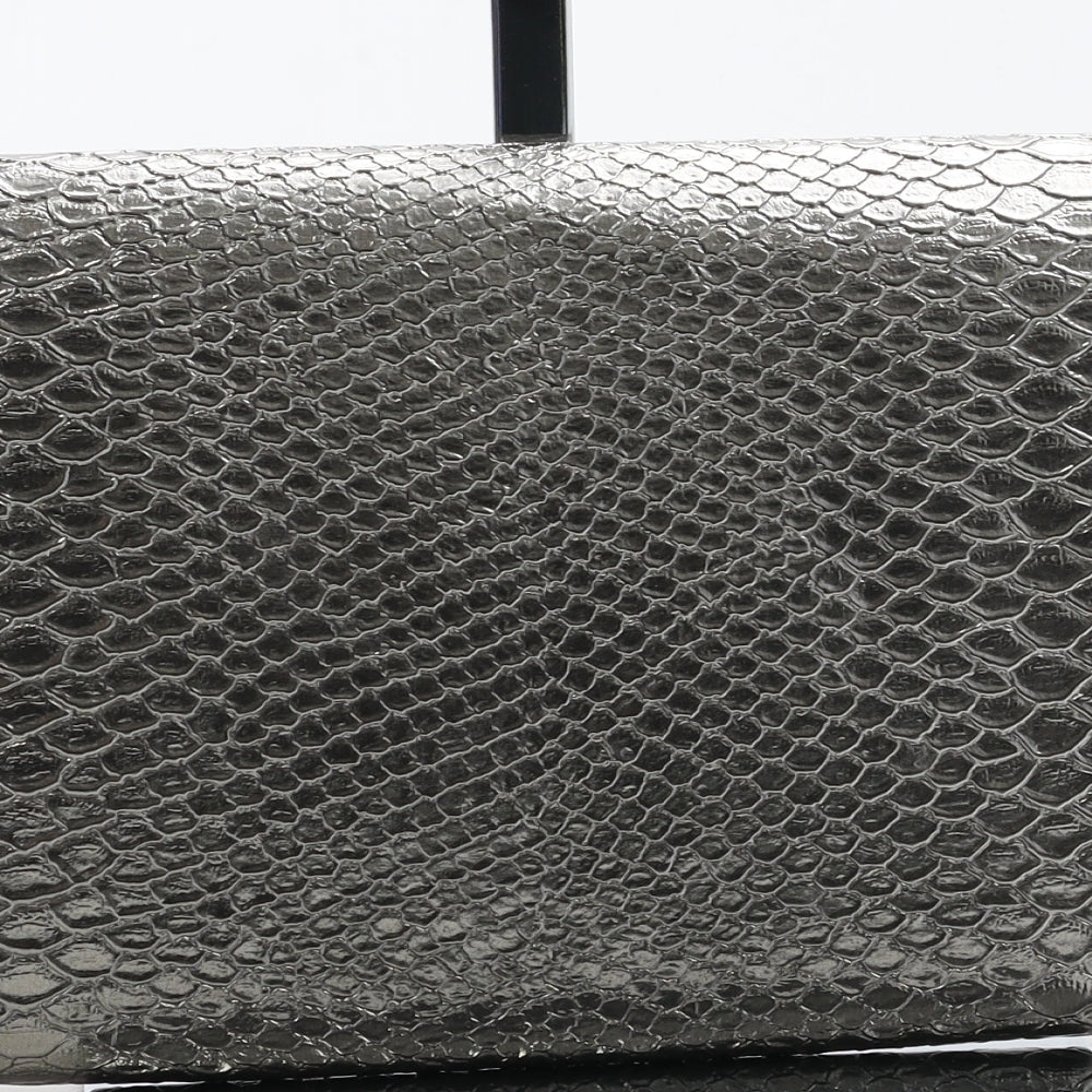 New Look Womens Silver Polyurethane Clutch Size Small - Croc Texture
