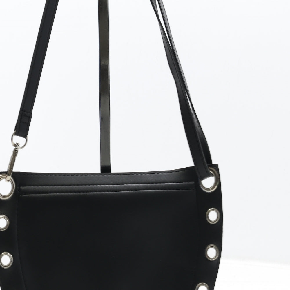 Preworn Womens Black Polyurethane Crossbody Size Medium