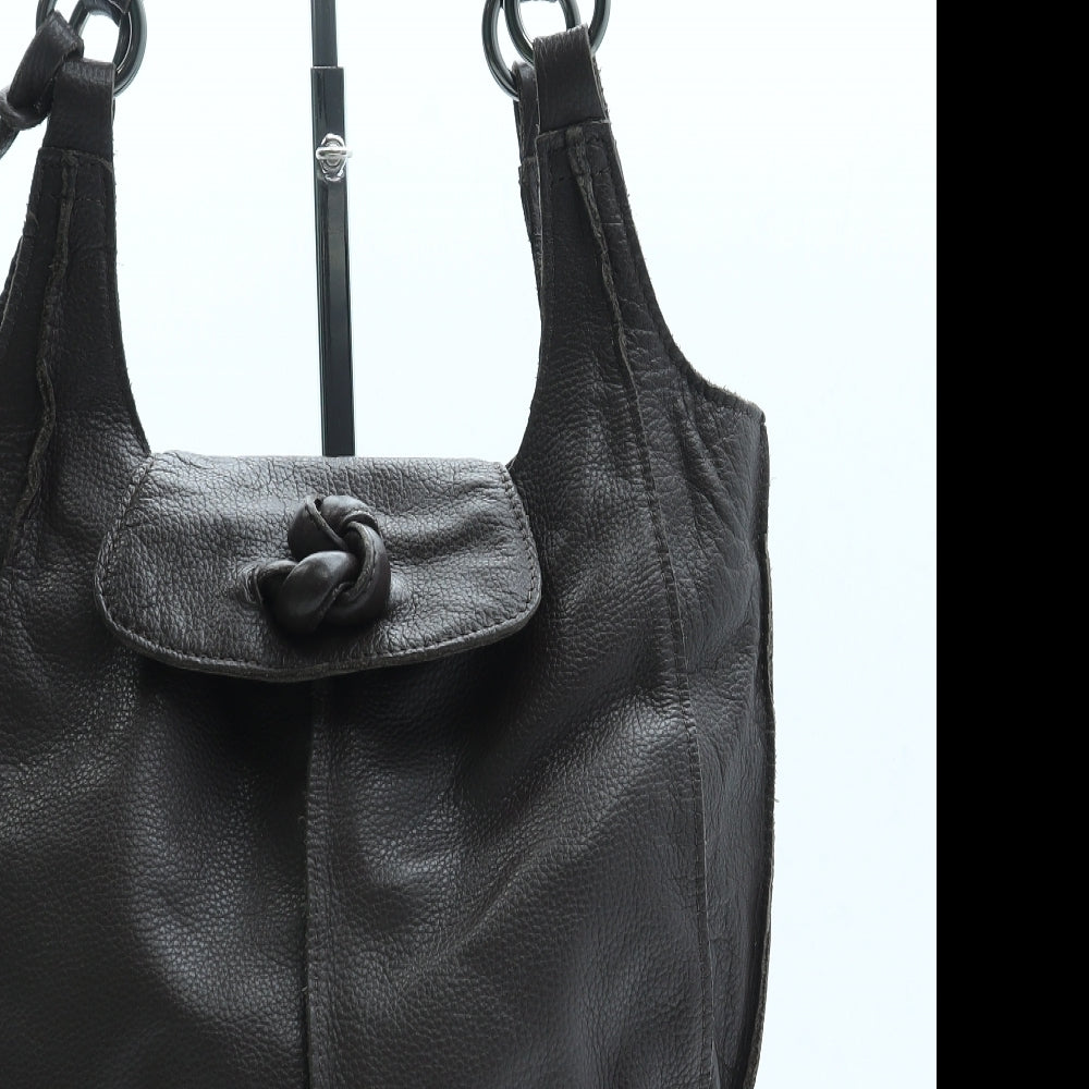 Clarks Womens Brown Leather Shoulder Bag Size Medium