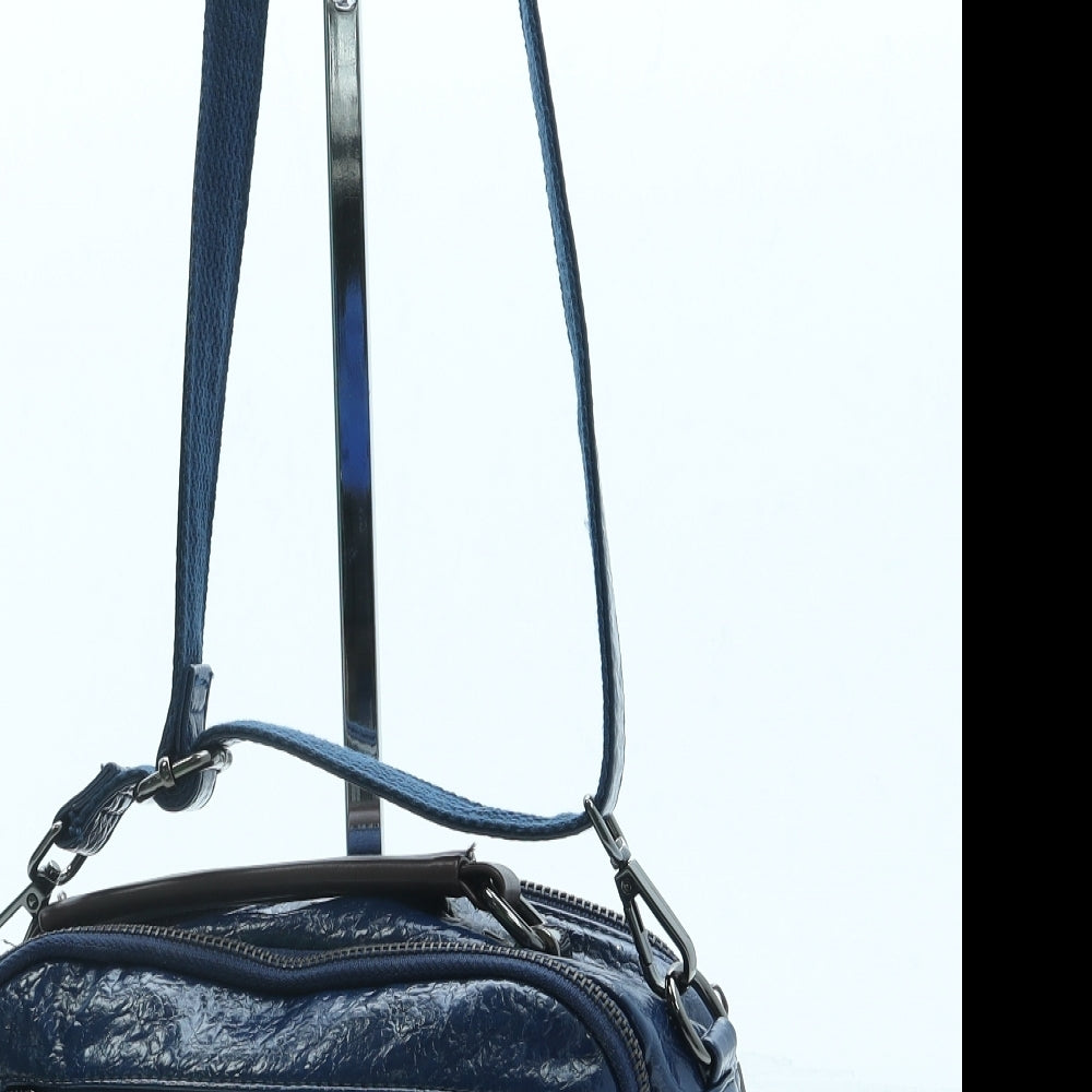 Preworn Womens Blue Leather Crossbody Size Small