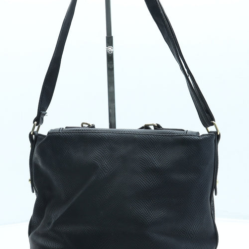 Peacocks Womens Black Leather Crossbody Size Small